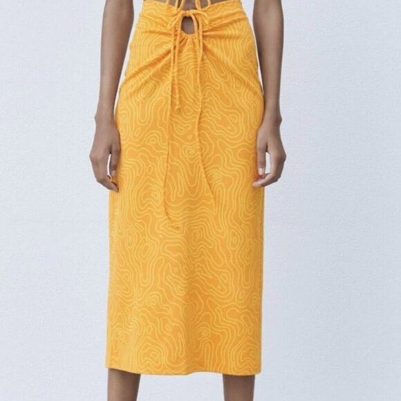 Zara Dresses & Skirts - ZARA Yellow Retro Swirl Midi Skirt with Stretch Women's size L